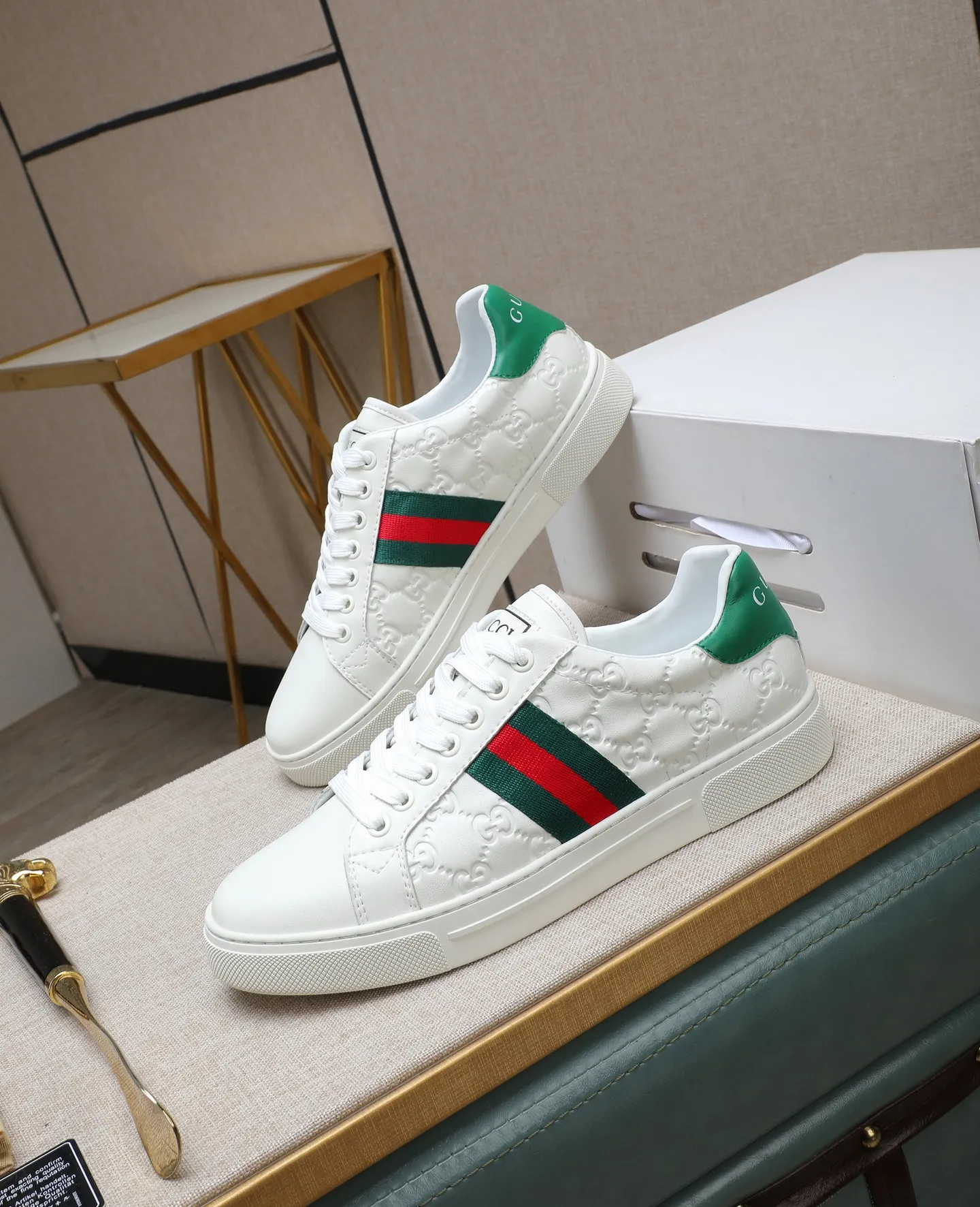 Men's men's shoes 💰440 GUCCI🔍🔍The latest model is on sale at the same time at the counter. Original calfskin imported from Italy, genuine leather lining, (high-end, noble, and classy) with exquisite workmanship. Sole: Original sole provided by the original factory, ⚠Exclusive double-layer movable molded sole super comfortable⚠, real shot 🎬The real thing is better🔍🔍"High quality·Follow the order" Code number 38-44